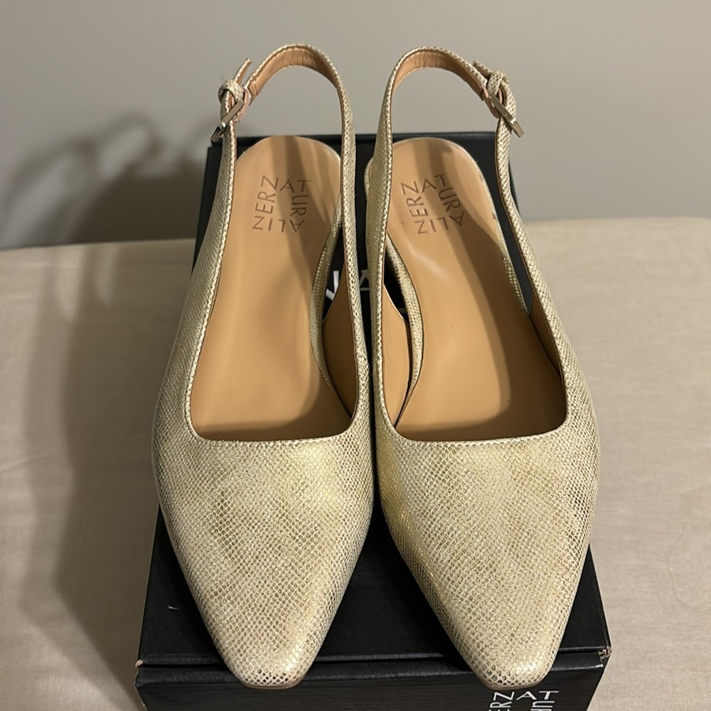 Naturalizer Ginger Gold Slingback shoes size 7M